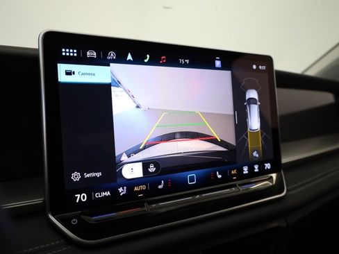 New 2025 Volkswagen Tiguan SE image 20