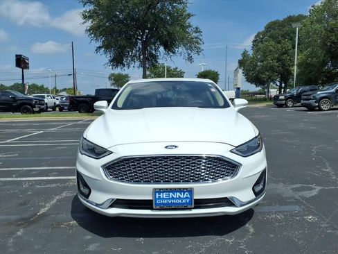 Used 2019 Ford Fusion Titanium FWD image 11