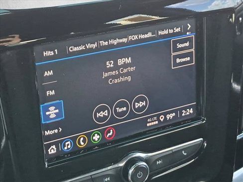 Used 2023 Chevrolet Traverse LT FWD image 14