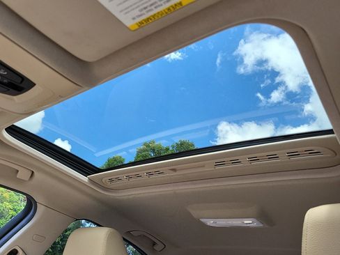 Used 2017 BMW 320i Sedan image 27