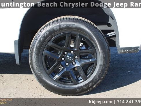 Used 2023 Chevrolet Silverado 1500 Custom w/ LPO, Dark Essentials Package image 8