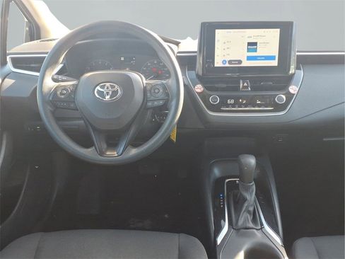 Used 2023 Toyota Corolla LE image 4