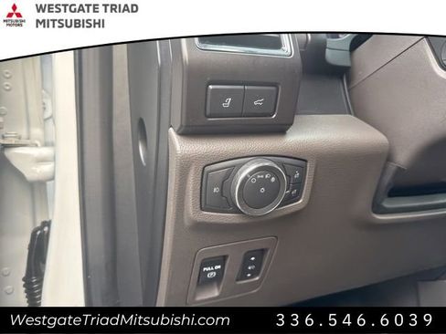 Used 2021 Ford Expedition Limited image 17