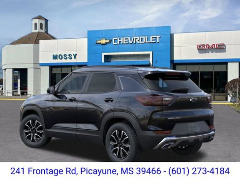 New 2026 Chevrolet TrailBlazer ACTIV FWD image 3