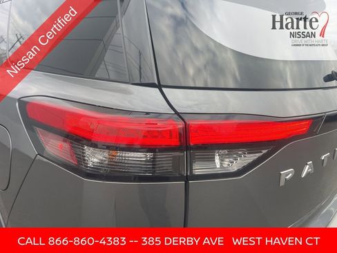 Certified 2022 Nissan Pathfinder Platinum image 45