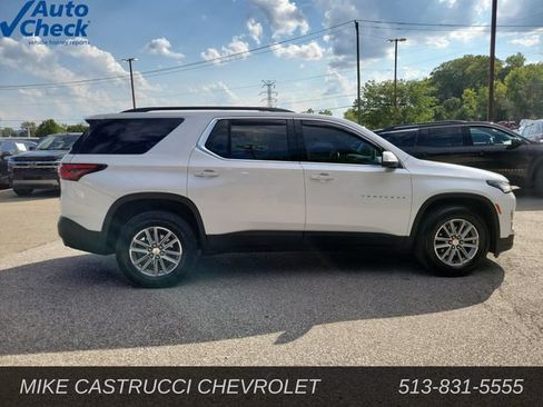 Used 2023 Chevrolet Traverse LT AWD/4WD image 6