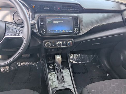 Certified 2024 Nissan Kicks SV image 18