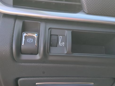 Certified 2018 Cadillac XTS Luxury FWD image 16