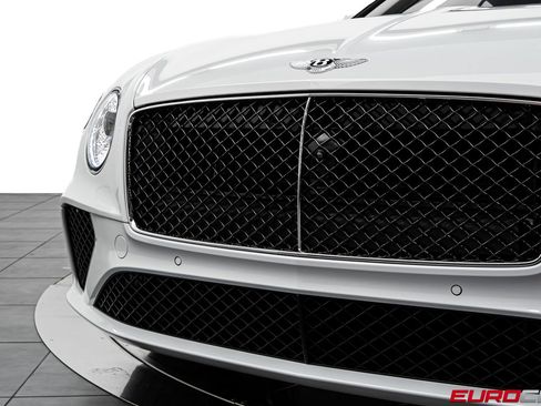 Used 2024 Bentley Continental GT AWD/4WD image 11