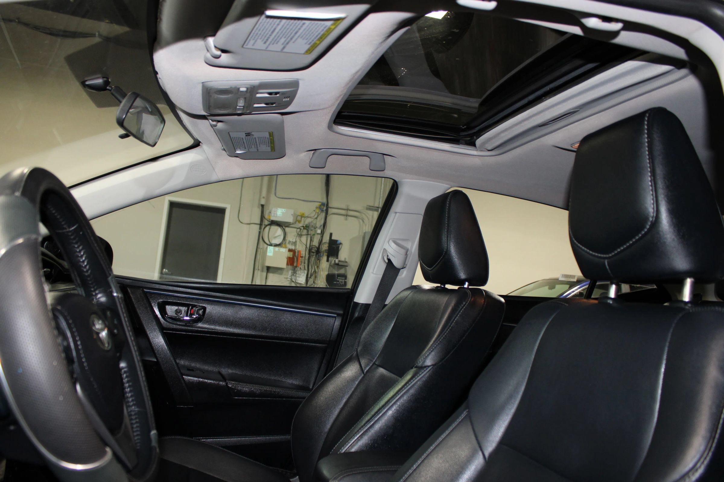 Used 2014 Toyota Corolla S Premium FWD image 23