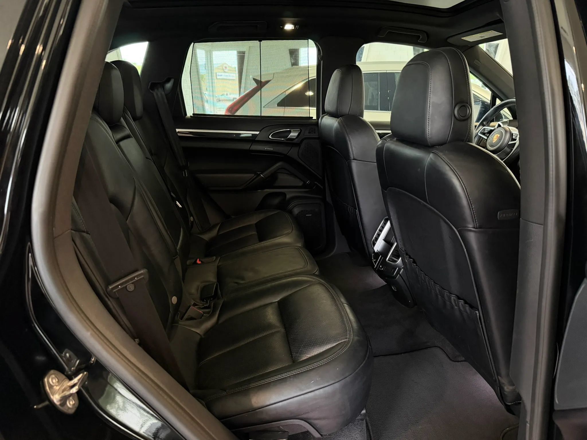 Used 2017 Porsche Cayenne S AWD/4WD image 26