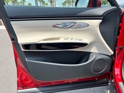 New 2026 Genesis GV70 2.5T AWD/4WD image 16