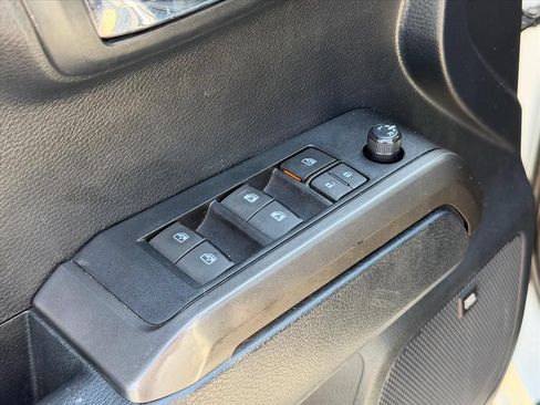 Used 2019 Toyota Tacoma TRD Pro AWD/4WD image 19