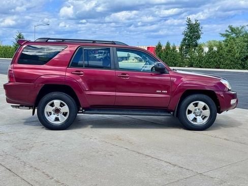 Used 2005 Toyota 4Runner SR5 AWD/4WD image 7
