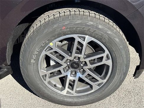 New 2025 Ford Expedition Max Active image 9