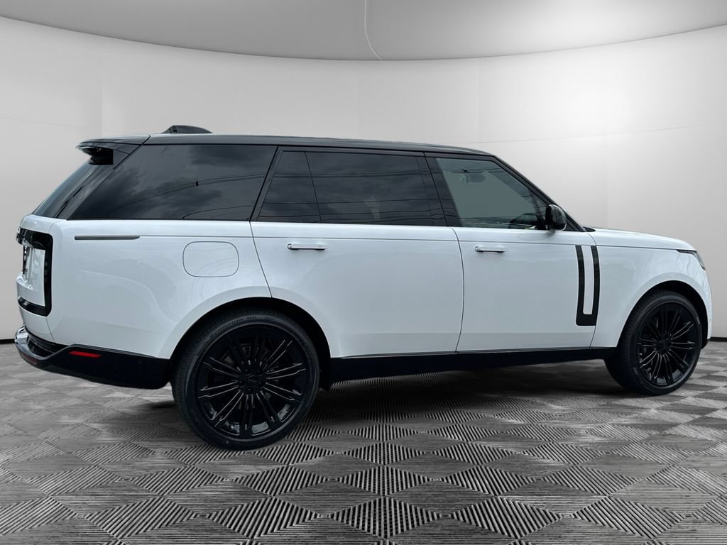 New 2026 Land Rover Range Rover Long Wheelbase SE AWD/4WD image 6