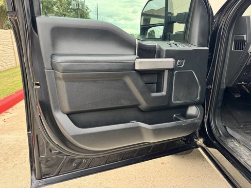 Used 2020 Ford F250 Platinum w/ FX4 Off-Road Package image 10