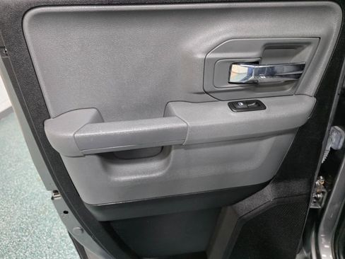 Used 2013 RAM 1500 Classic SLT w/ Premium Display Pkg image 20