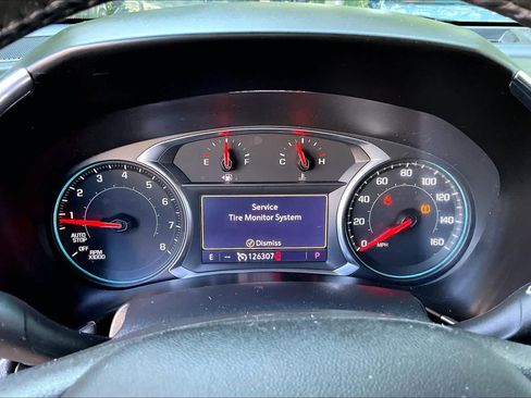 Used 2019 Chevrolet Equinox LT AWD/4WD image 26