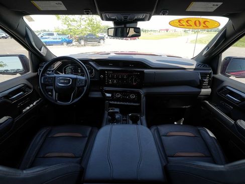 Used 2023 GMC Sierra 1500 AT4 w/ AT4 Preferred Package AWD/4WD image 29