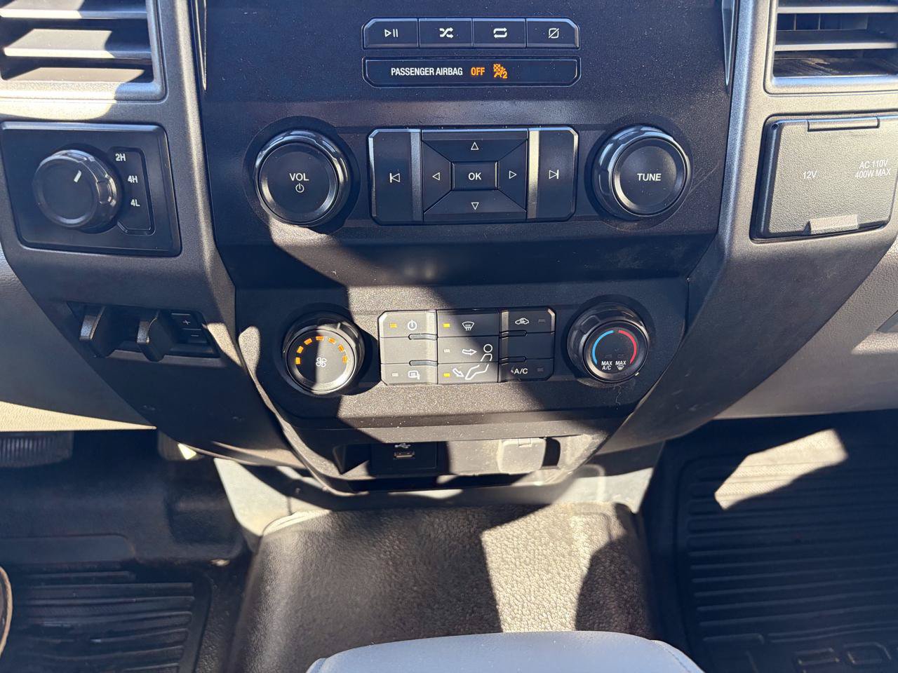 Used 2022 Ford F550 4x4 Regular Cab Super Duty image 25