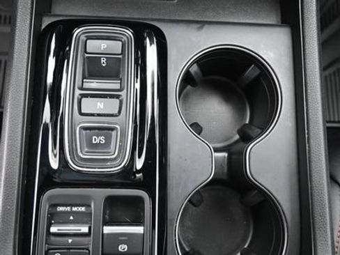 Certified 2025 Honda Pilot TrailSport image 21