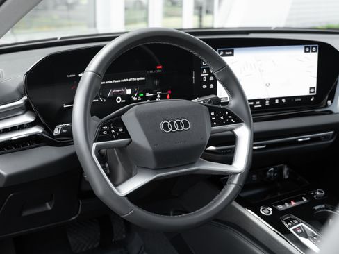 Used 2025 Audi A5 2.0T Premium w/ Convenience Package image 11