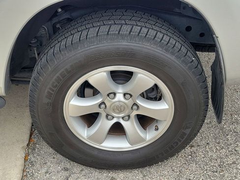 Used 2006 Toyota 4Runner SR5 image 17