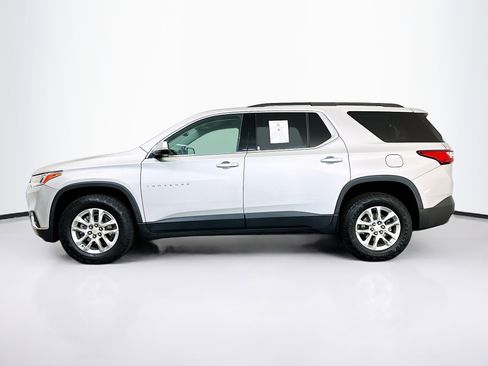 Used 2021 Chevrolet Traverse LT image 4