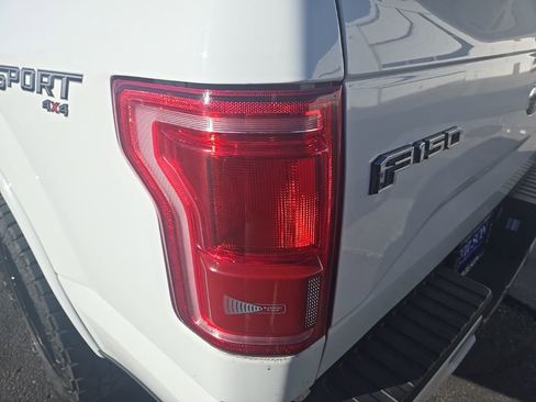 Used 2015 Ford F150 Lariat image 36