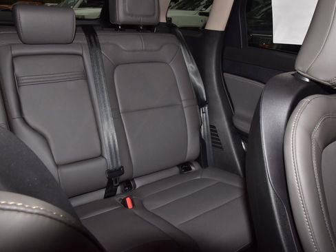 New 2026 Lincoln Corsair Premiere image 21