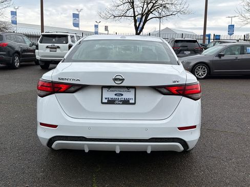 Used 2022 Nissan Sentra SV image 6