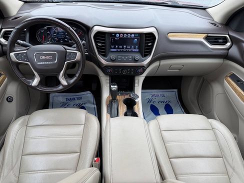 Used 2017 GMC Acadia Denali w/ Technology Package AWD/4WD image 18