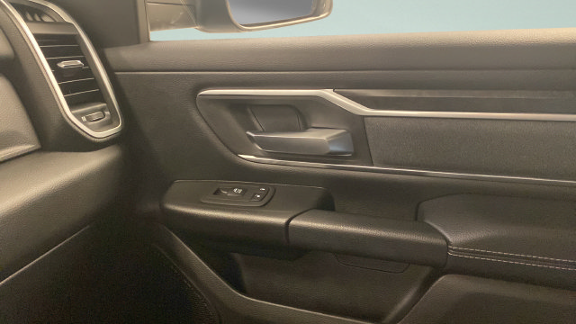 Used 2023 RAM 1500 Big Horn AWD/4WD image 22