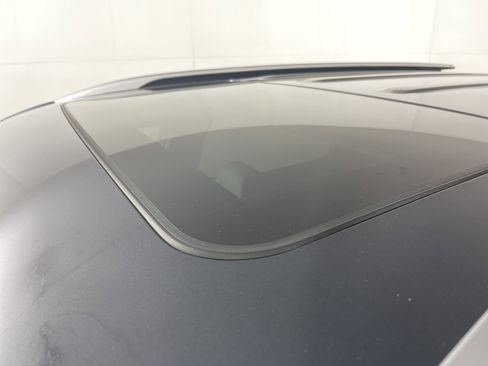 Used 2025 Kia Seltos EX w/ EX Sunroof Package image 6