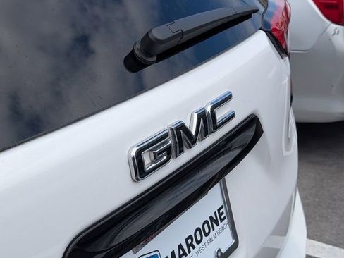 Used 2022 GMC Terrain SLE w/ Driver Convenience Package FWD image 15