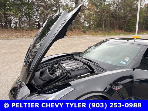 Used 2016 Chevrolet Corvette Z06 w/ 2LZ Preferred Equipment Group image 11