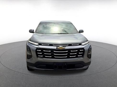 Used 2025 Chevrolet Equinox LT FWD image 4