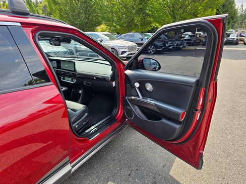 Certified 2023 Genesis GV60 Advanced AWD/4WD image 28
