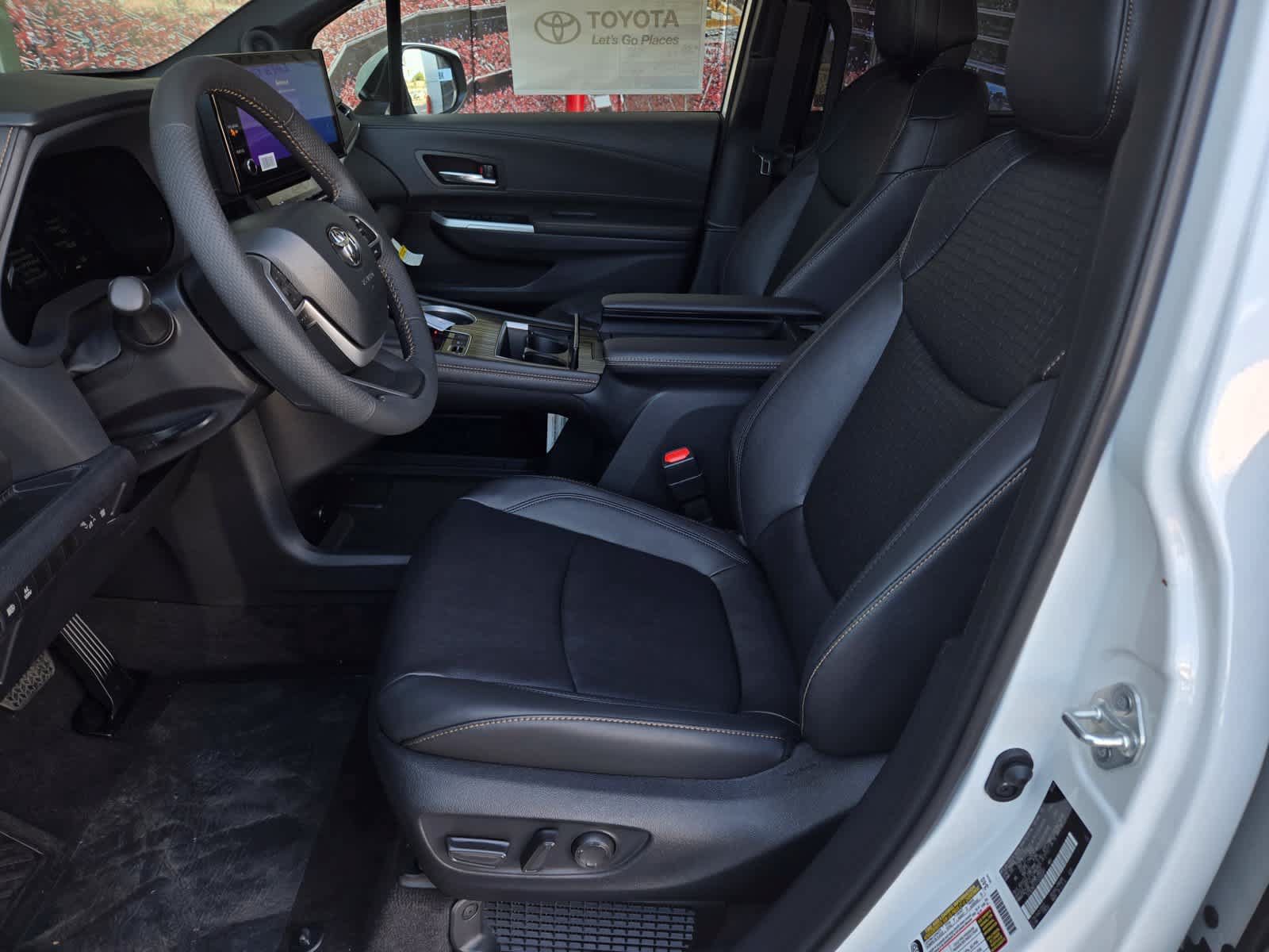 New 2026 Toyota Sienna XLE Woodland Edition AWD/4WD image 12
