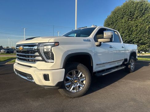 New 2026 Chevrolet Silverado 2500 High Country AWD/4WD image 1