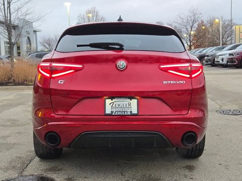 Used 2022 Alfa Romeo Stelvio Veloce image 13