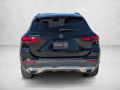Used 2025 Mercedes-Benz GLA 250 image 7