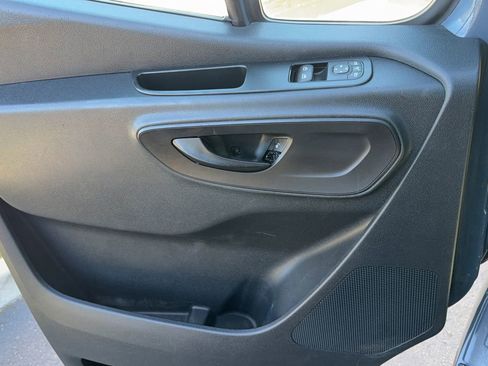 Used 2019 Mercedes-Benz Sprinter 144 image 17