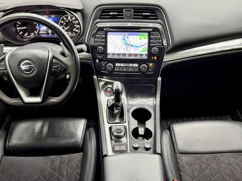 Used 2017 Nissan Maxima SR w/ Midnight Edition image 17