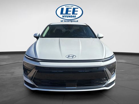 New 2026 Hyundai Sonata SEL FWD image 2