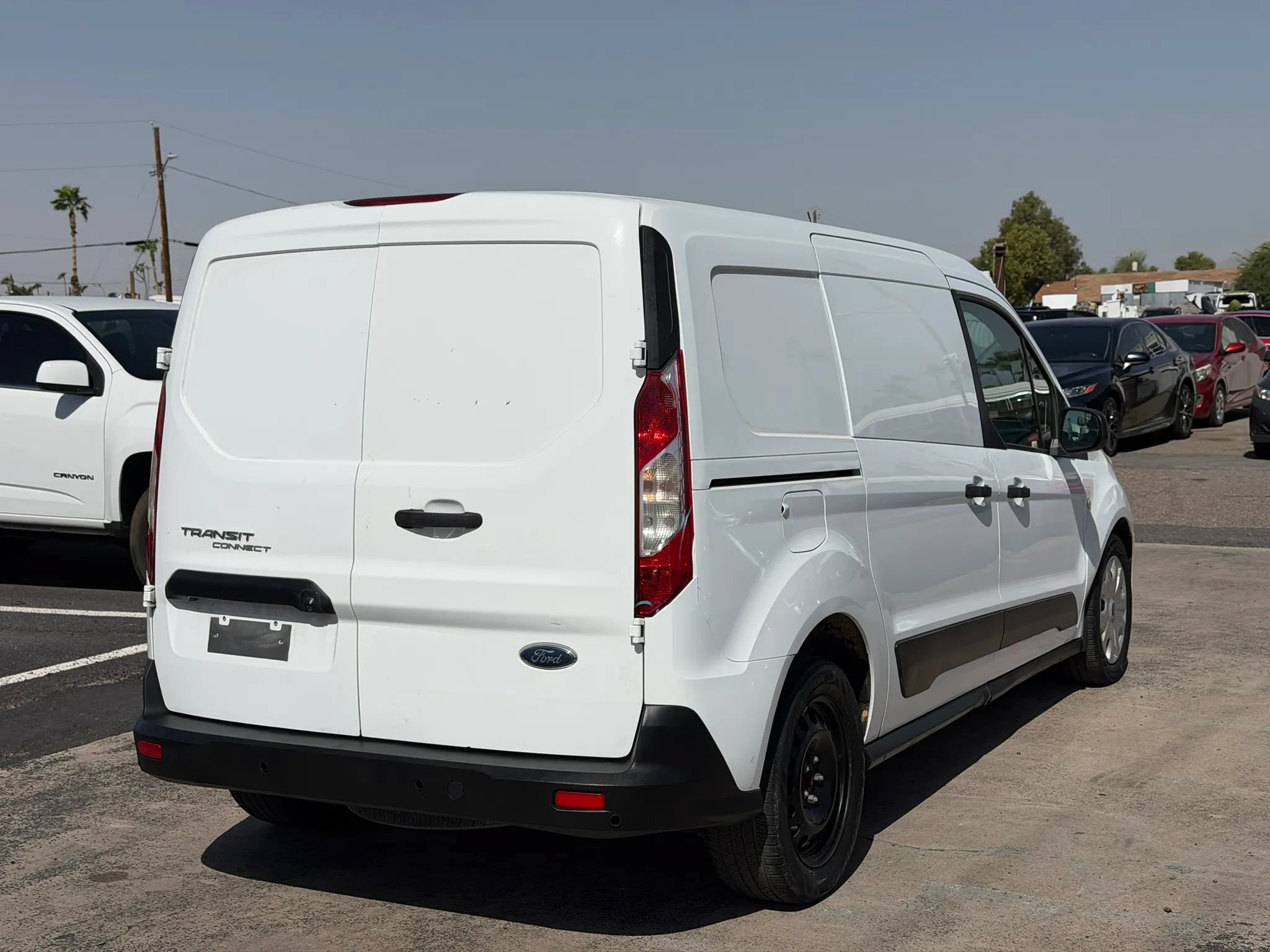Used 2020 Ford Transit Connect XLT FWD image 9
