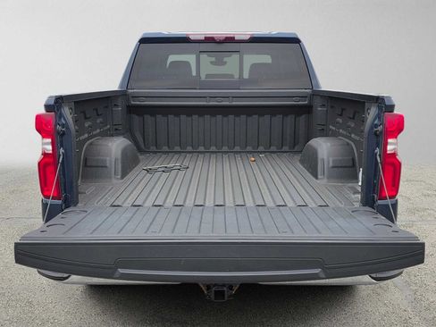 Used 2022 Chevrolet Silverado 1500 LTZ w/ LTZ Premium Package AWD/4WD image 13