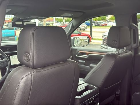 Used 2023 GMC Sierra 1500 Denali AWD/4WD image 18