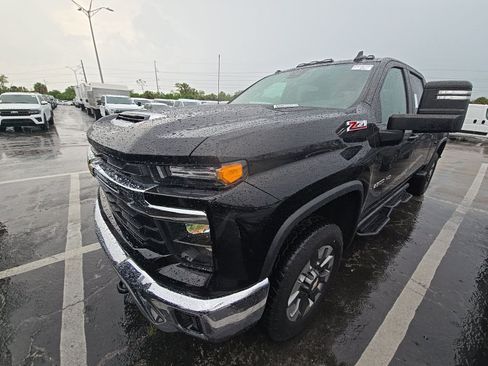 Used 2024 Chevrolet Silverado 2500 LT w/ All Star Edition AWD/4WD image 1